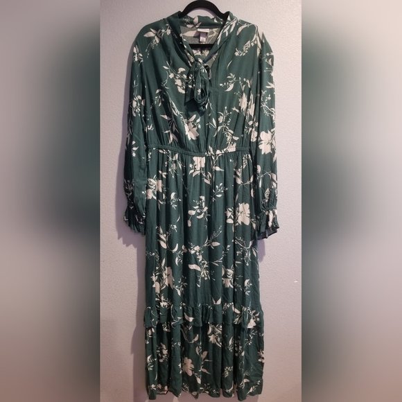 Women's Plus Size Long Sleeve Tiered Ruffle Dress - Ava & Viv Green X/14W - Picture 3 of 7